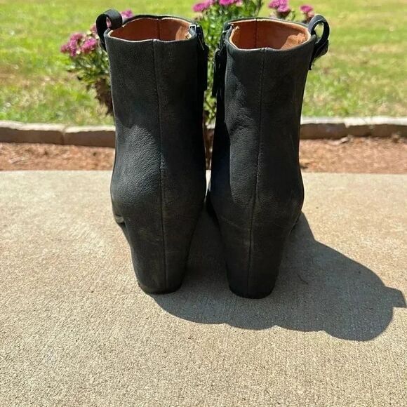 Gentle Souls Booties - Picture 4 of 11